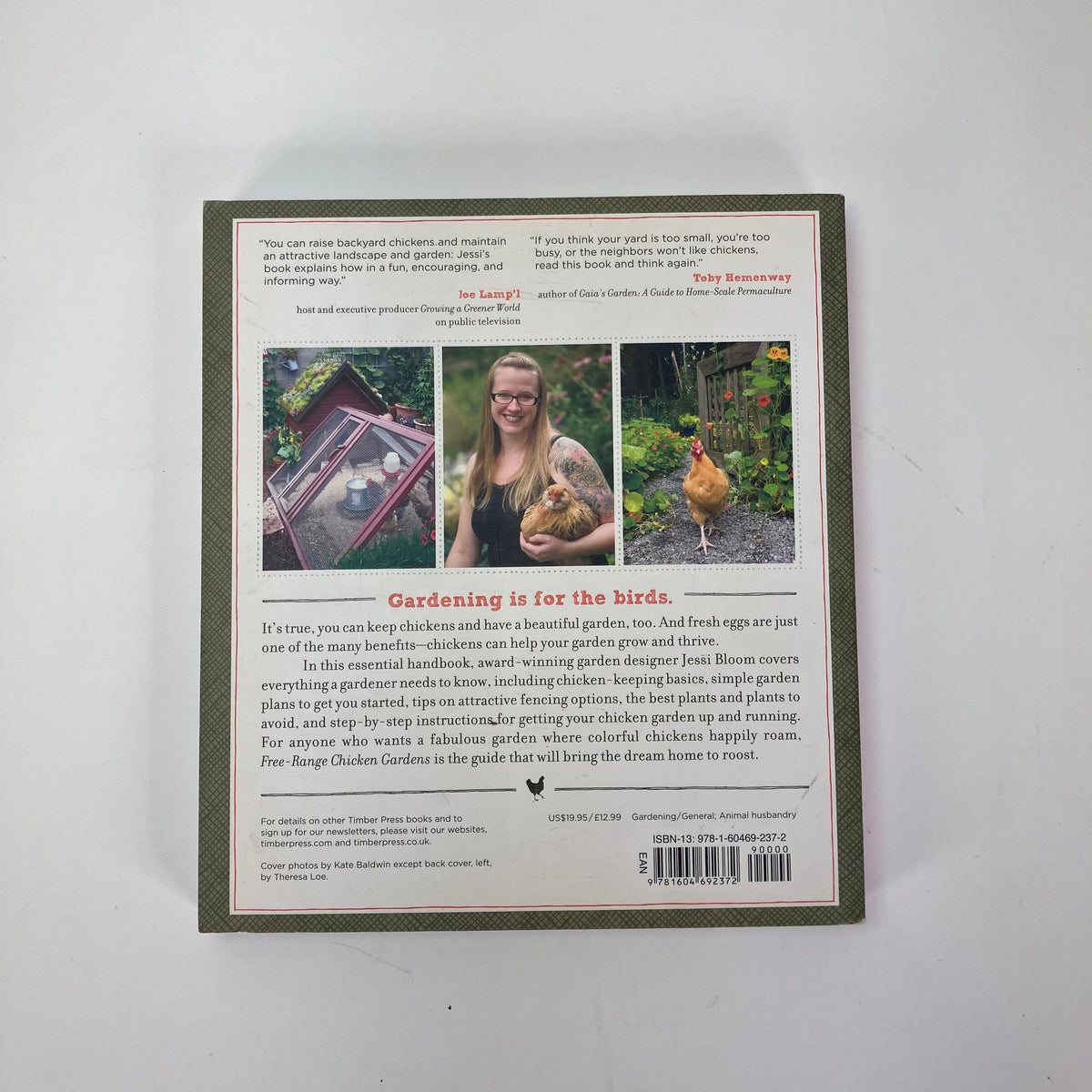 Free-Range Chicken Gardens: How to Create a Beautiful, Chicken-Friendly Yard